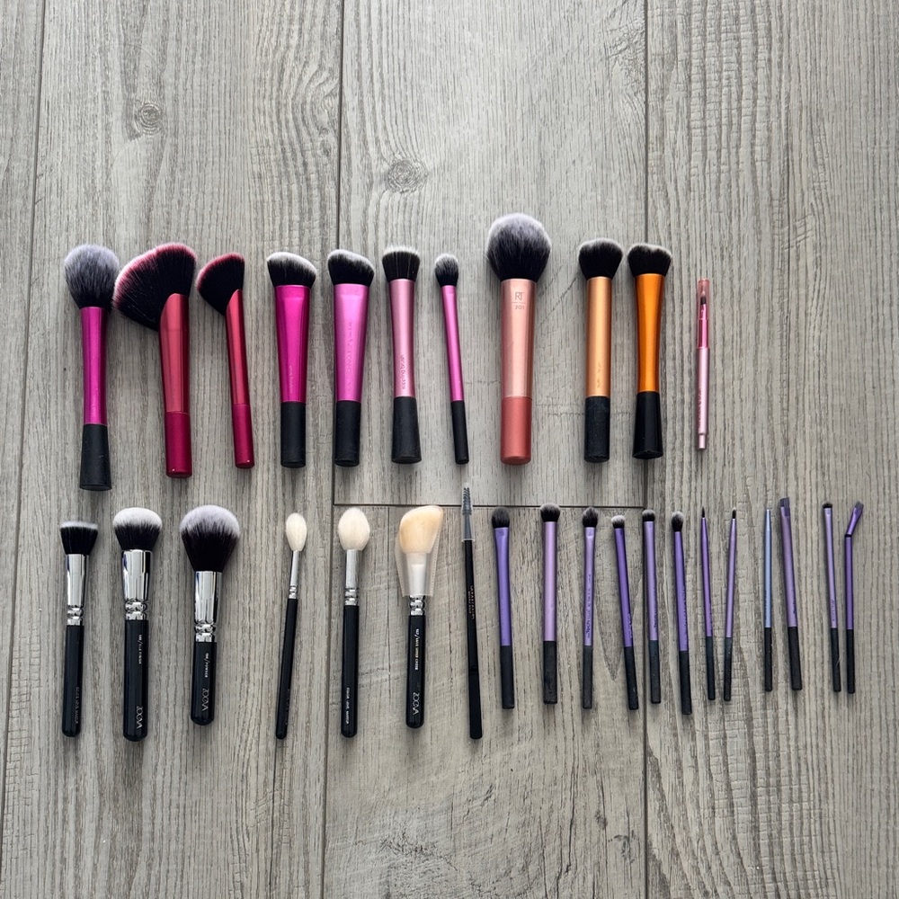 Real Techniques and Zoova Makeup Brush Set - Pink, Black, Orange, Purple